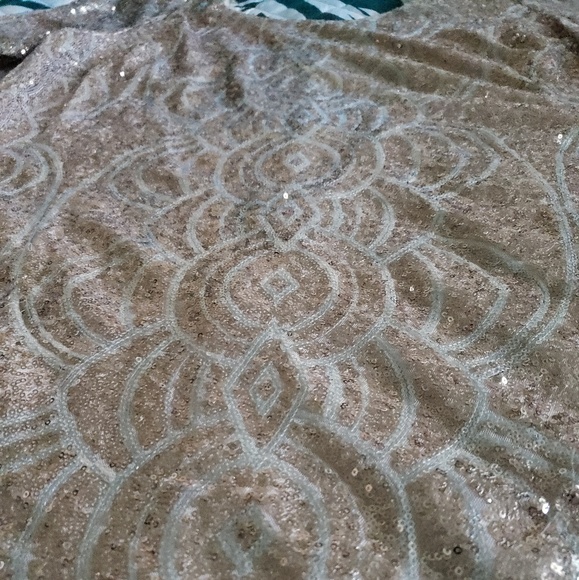 Dress - Picture 3 of 6